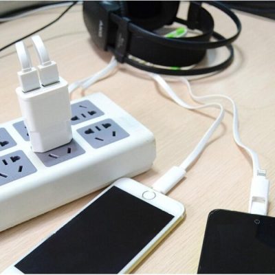 COD - Samsung EU Plug 2 Ports Adapter Wall USB 2A Output Charger Mobile Phone Head Charger Kepala Casan Smartphone Handphone Tablet MP3 Traveling Berpergian Pengisi Daya 2 Colokan Listrik Adaptor Power Adapter Gadget Elektronik s7207 - White